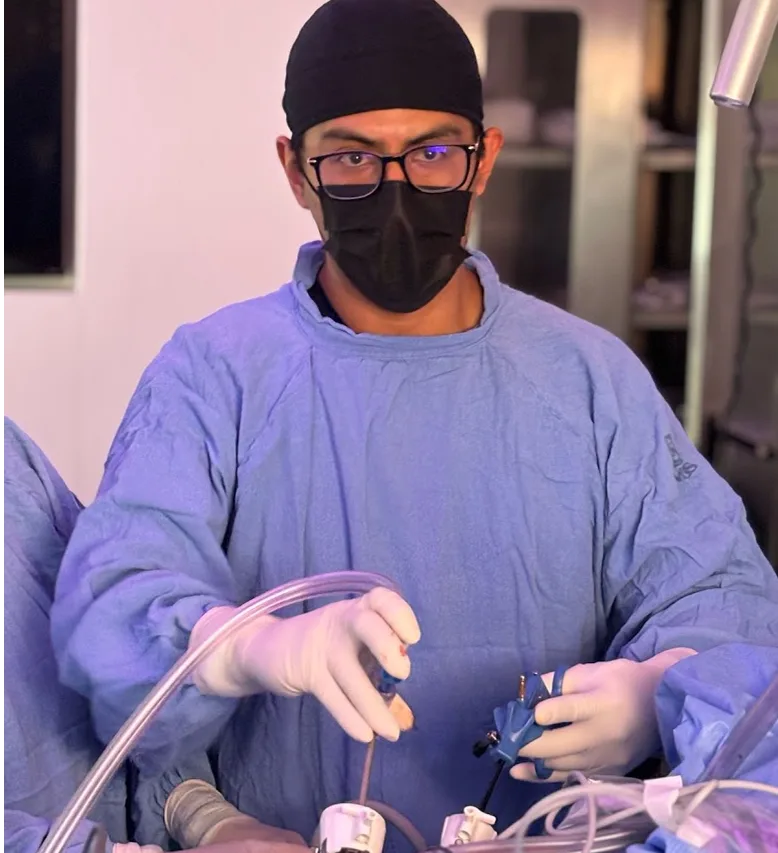 Dr. Enrique Zainos Guerra — Urología